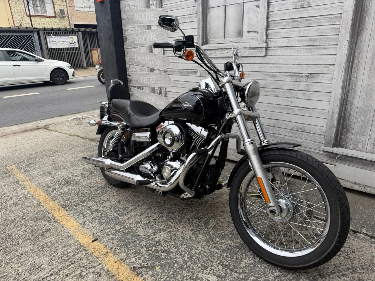 HARLEY-DAVIDSON DYNA SUPER GLIDE CUSTOM