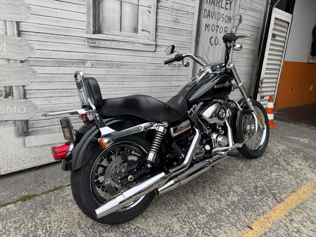 HARLEY-DAVIDSON DYNA SUPER GLIDE CUSTOM