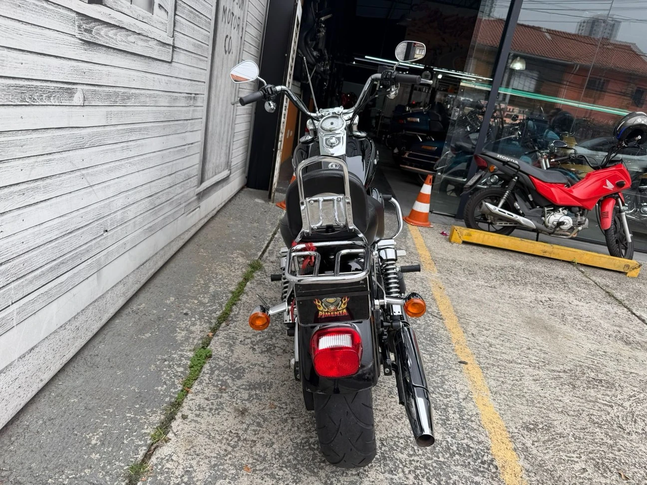 HARLEY-DAVIDSON DYNA SUPER GLIDE CUSTOM