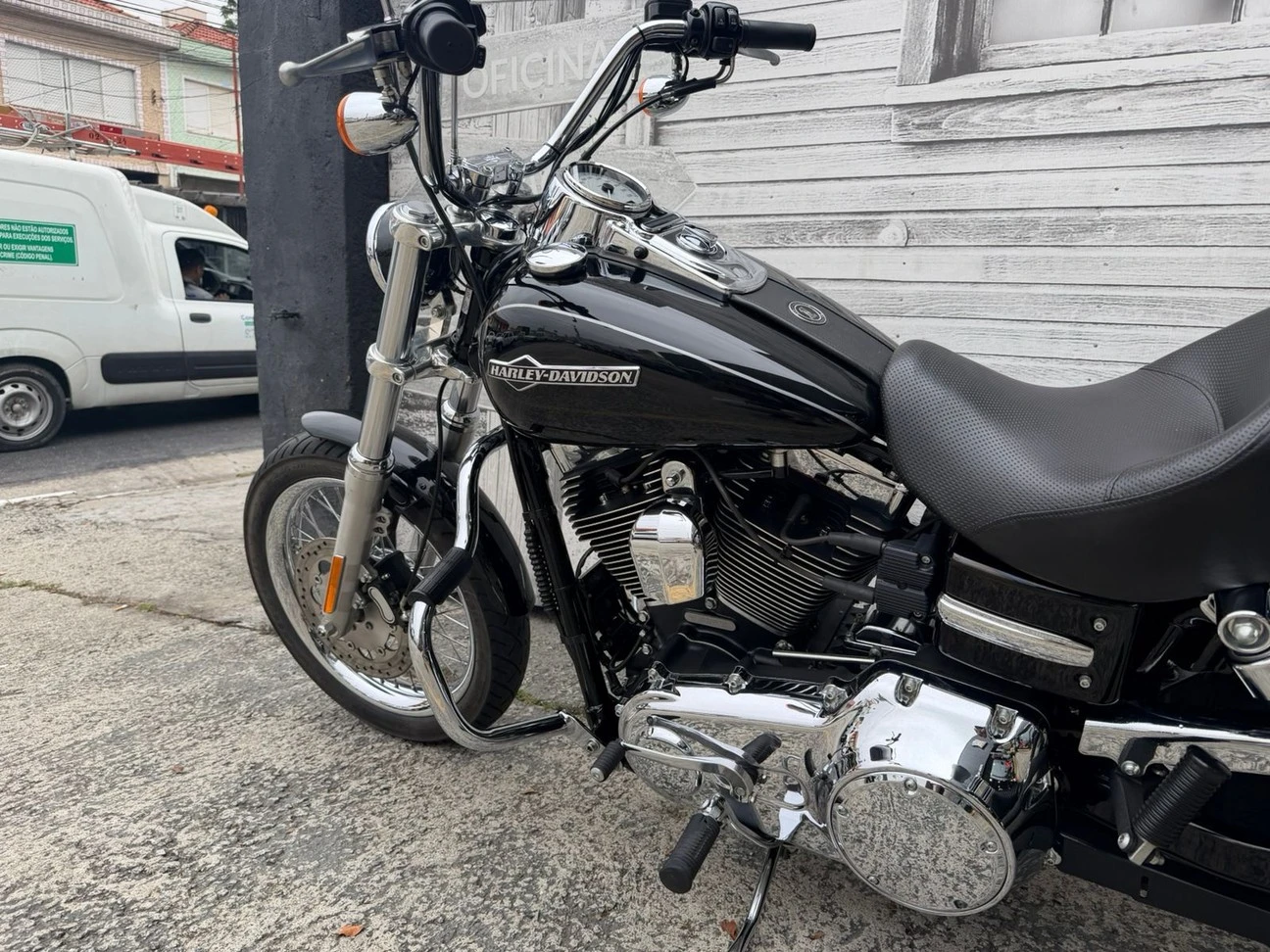 HARLEY-DAVIDSON DYNA SUPER GLIDE CUSTOM