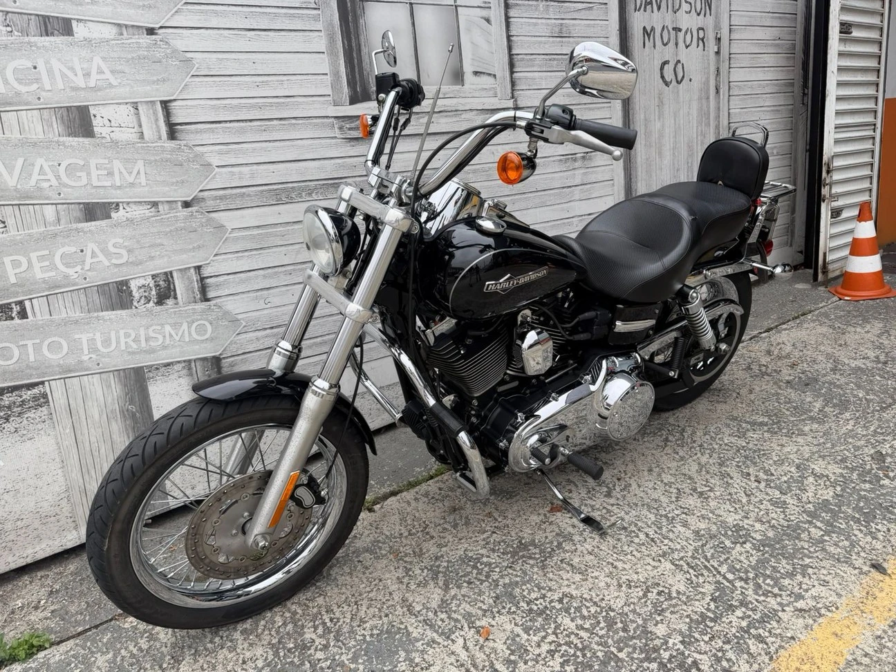 HARLEY-DAVIDSON DYNA SUPER GLIDE CUSTOM