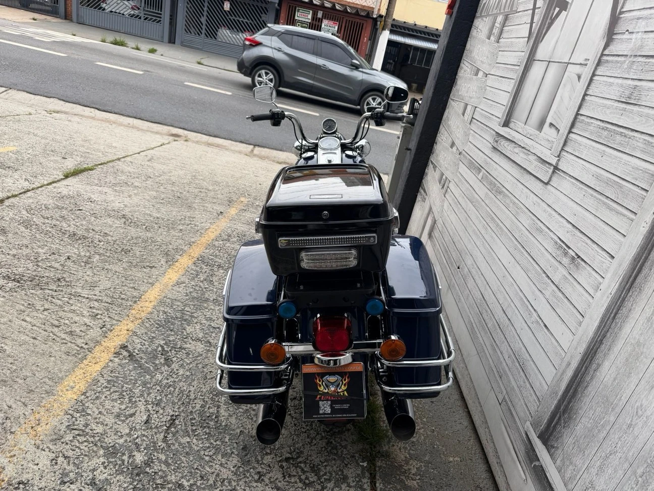 HARLEY-DAVIDSON ROAD KING POLICE FLHP