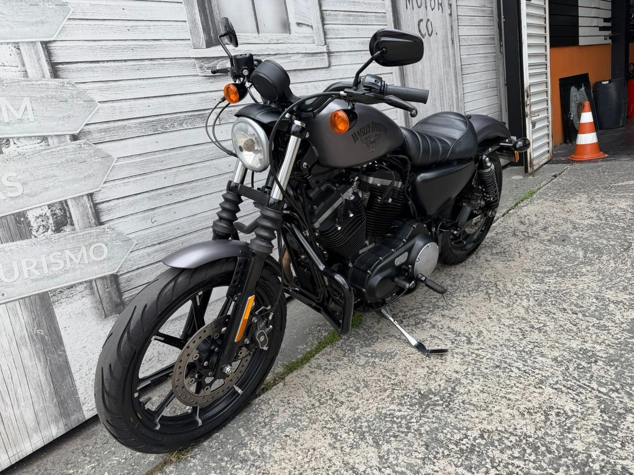 SPORTSTER XL 883 N IRON 