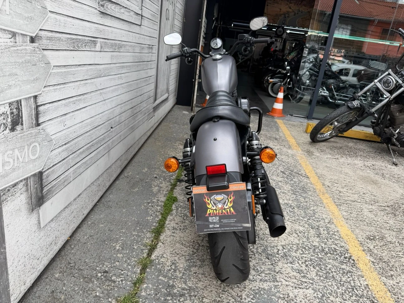 SPORTSTER XL 883 N IRON 