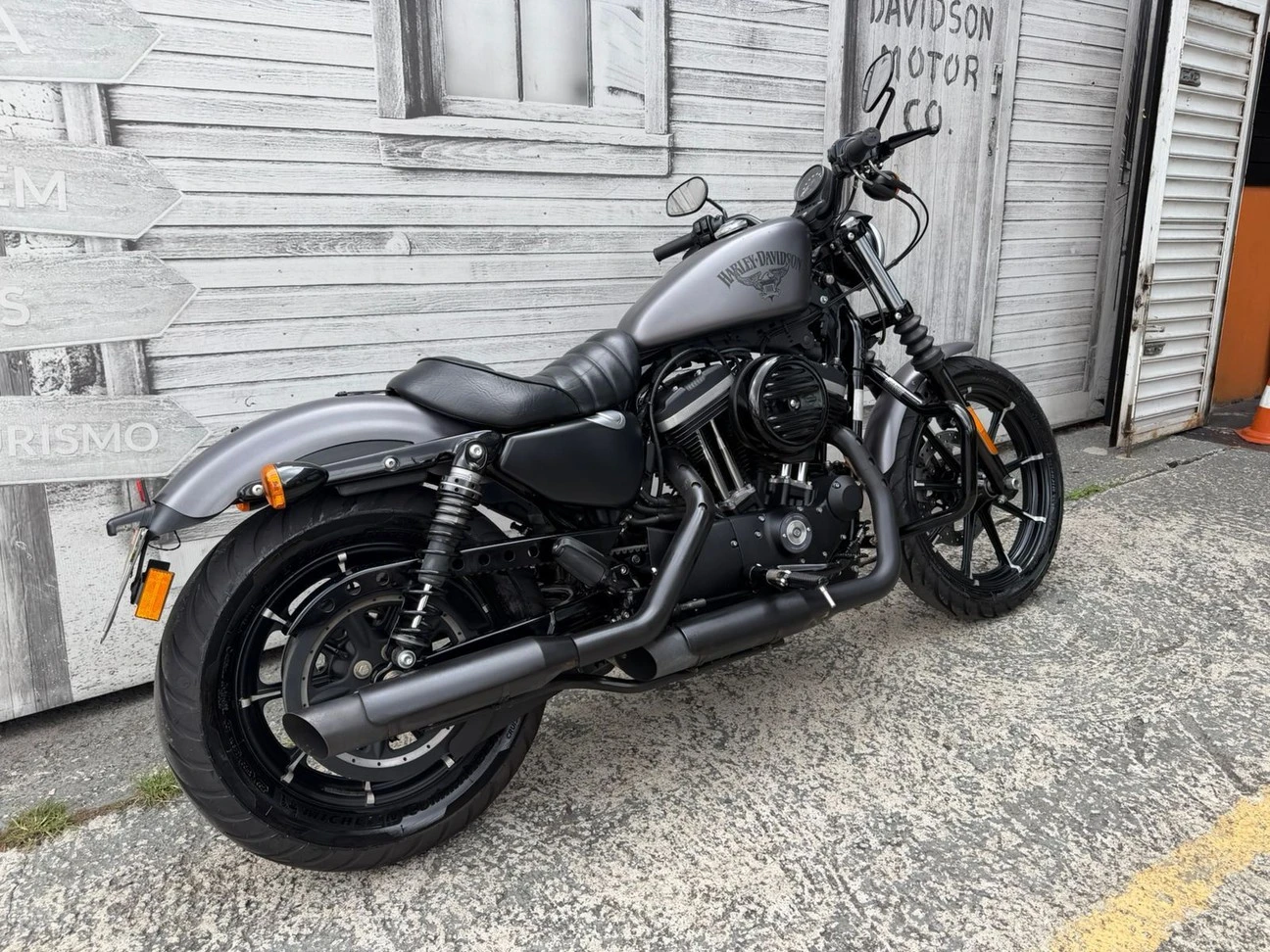SPORTSTER XL 883 N IRON 