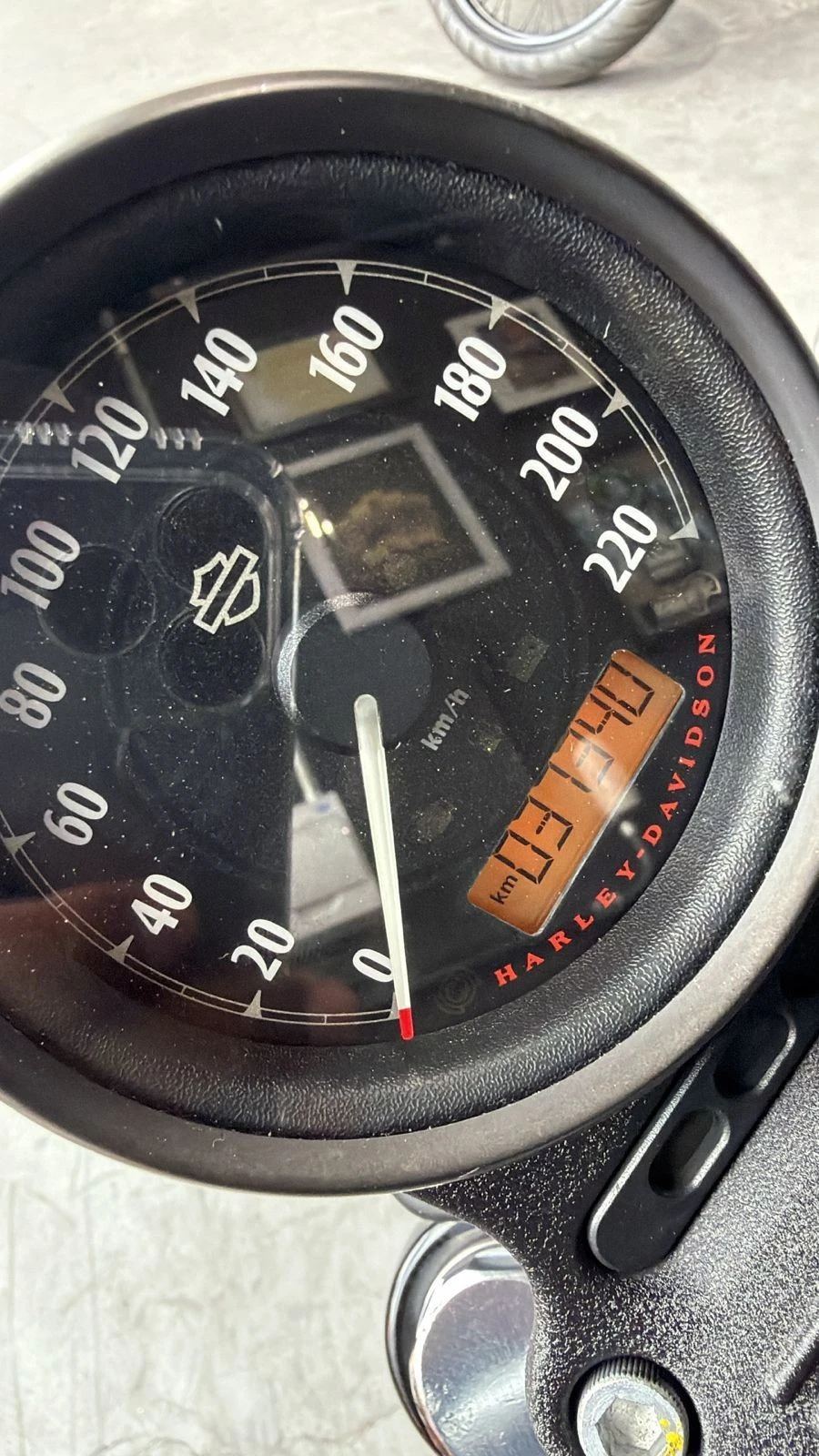 SPORTSTER XL 883 N IRON 