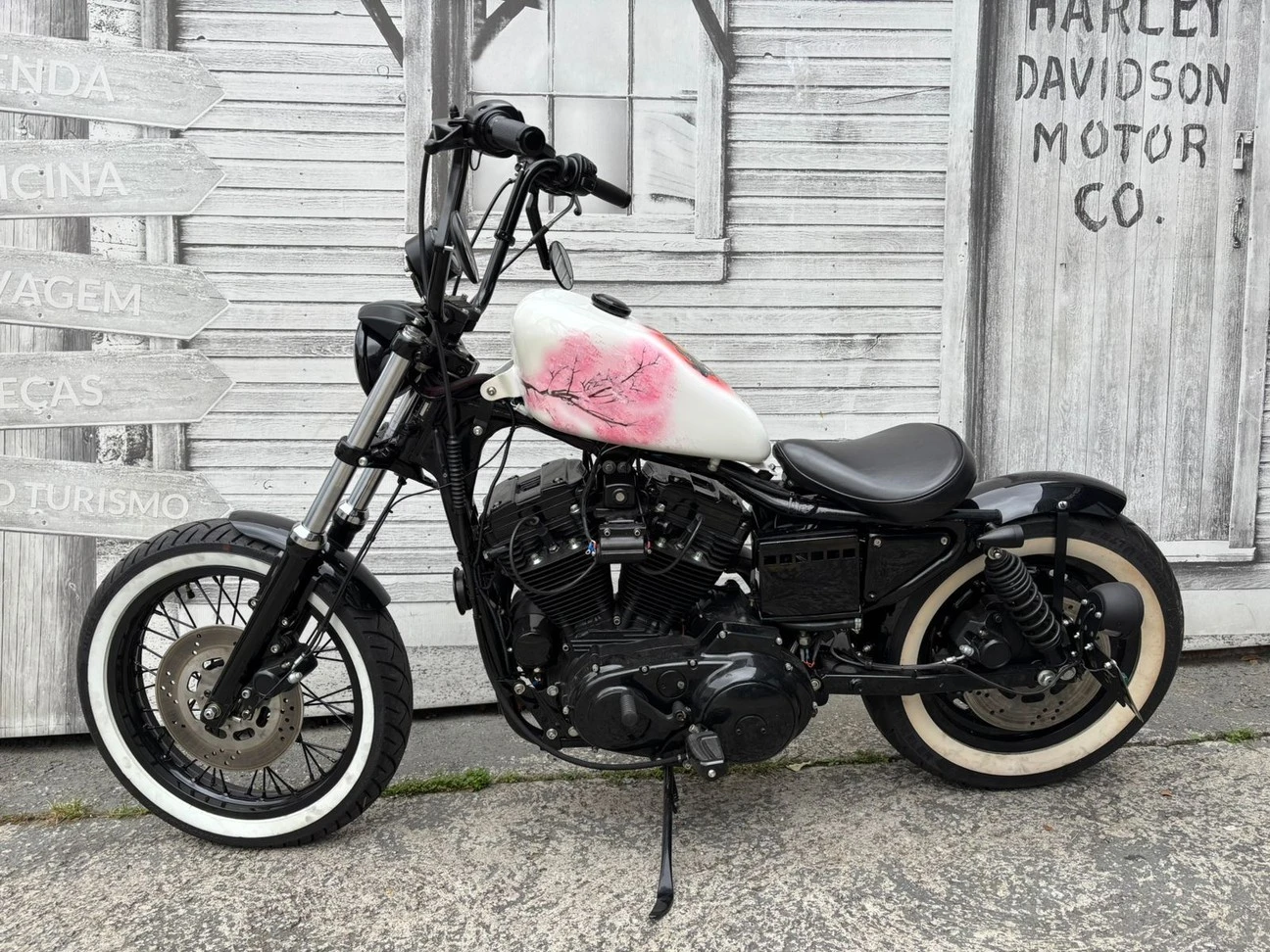 HARLEY-DAVIDSON SPORTSTER XL 883 STANDARD