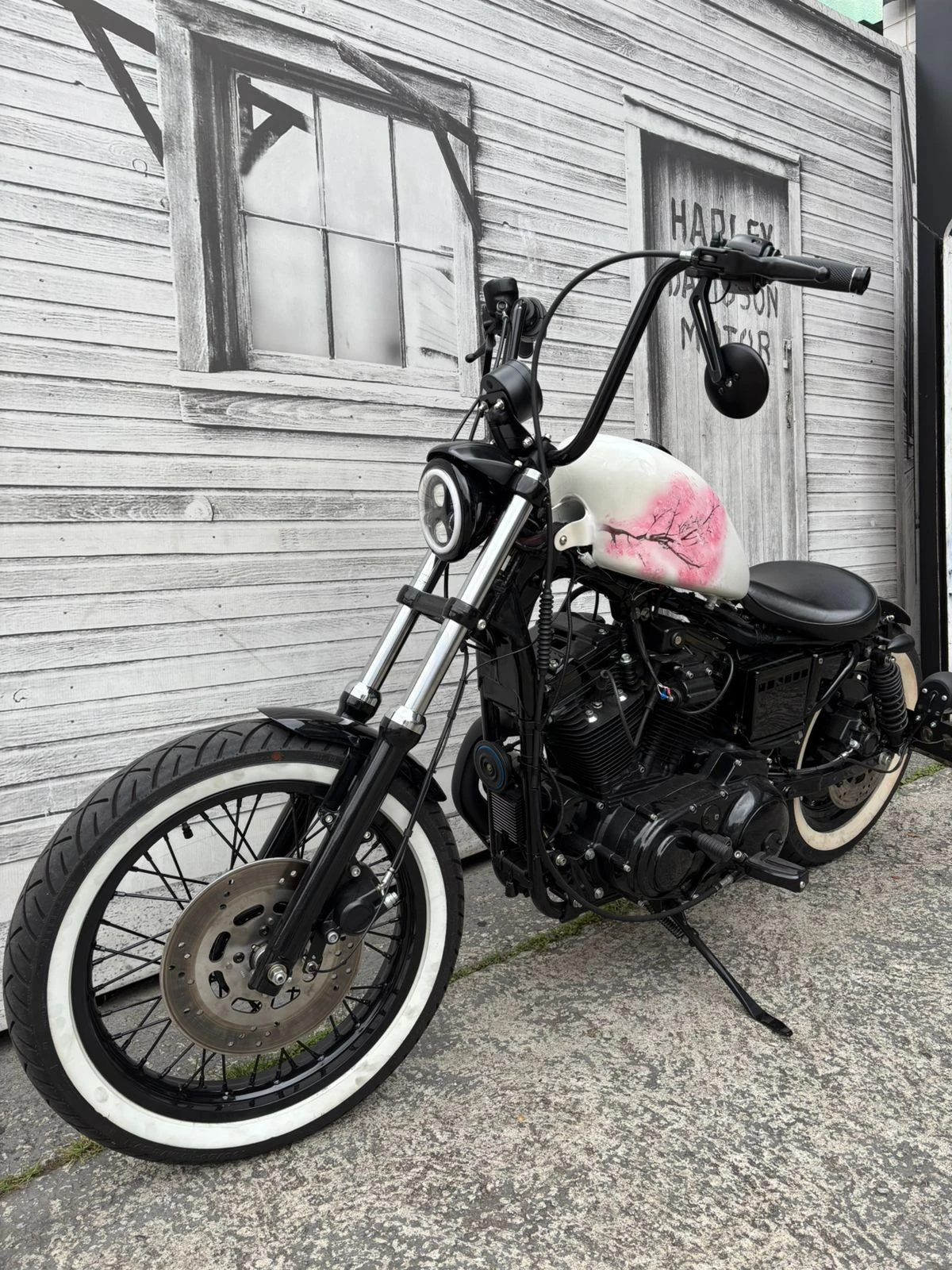 HARLEY-DAVIDSON SPORTSTER XL 883 STANDARD