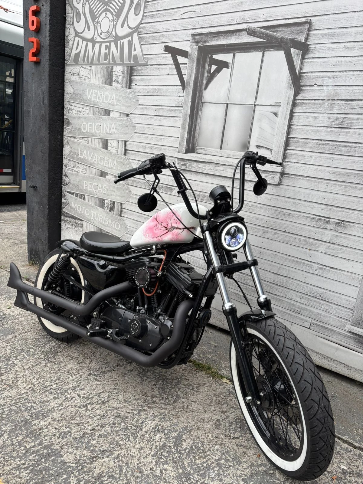 HARLEY-DAVIDSON SPORTSTER XL 883 STANDARD