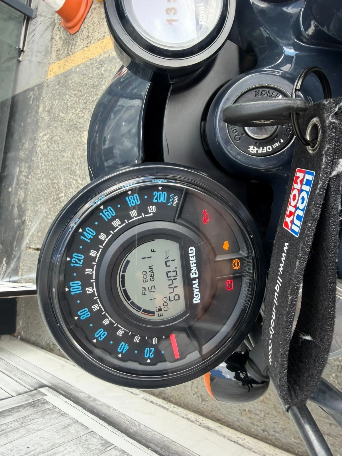 SHOTGUN 650 STENCIL WHITE 