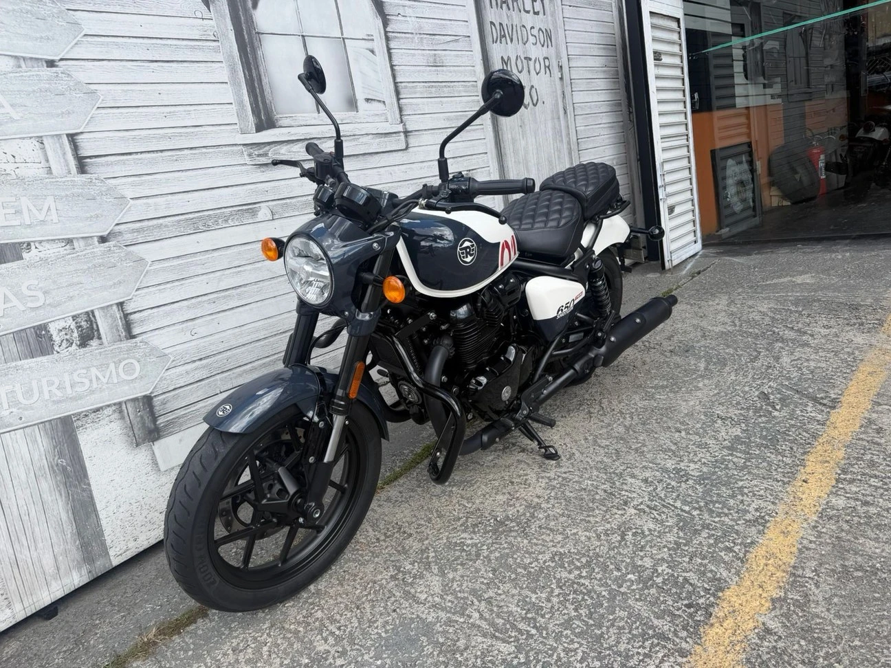 SHOTGUN 650 STENCIL WHITE 