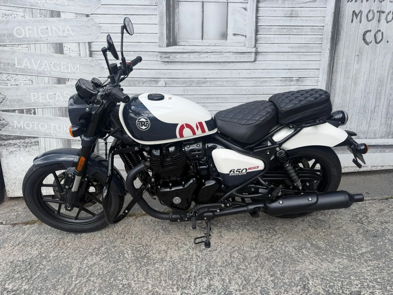 ROYAL ENFIELD SHOTGUN 650 STENCIL WHITE