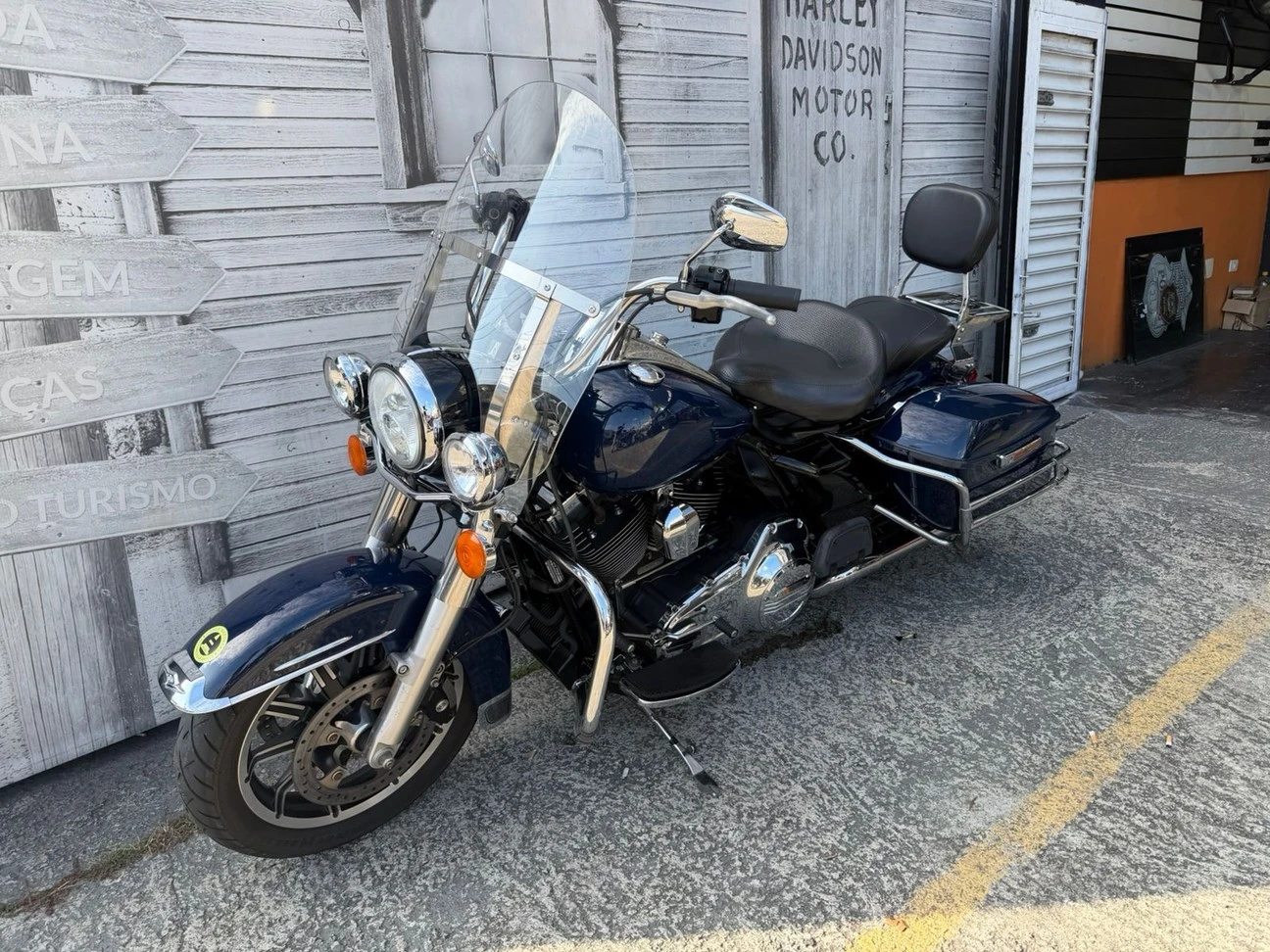 ROAD KING POLICE FLHP 