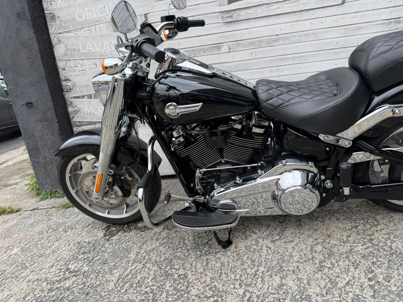 HARLEY-DAVIDSON SOFTAIL FAT BOY 114