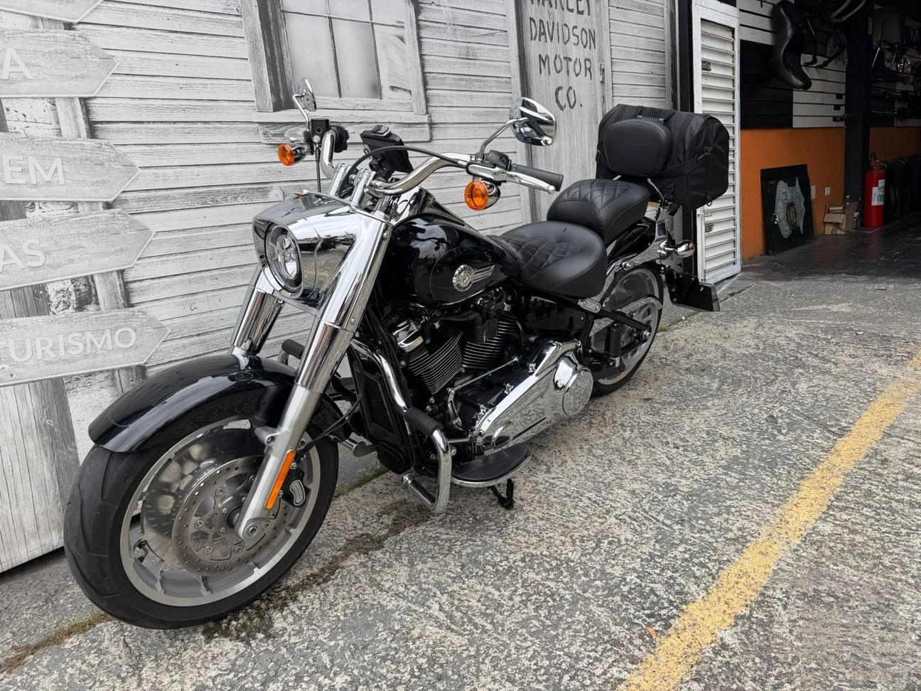 HARLEY-DAVIDSON SOFTAIL FAT BOY 114