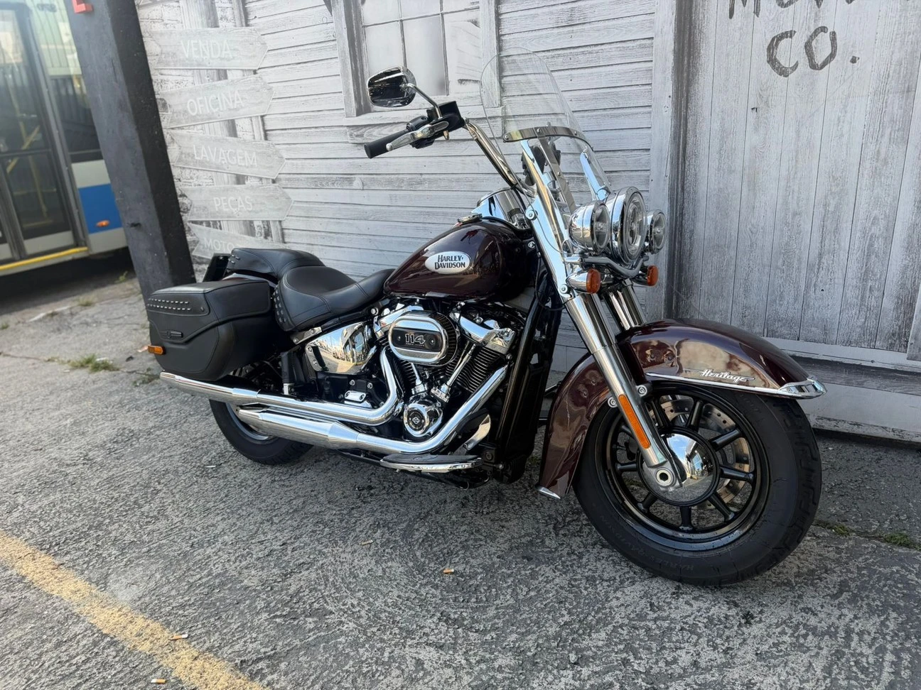 SOFTAIL HERITAGE CLASSIC 114 
