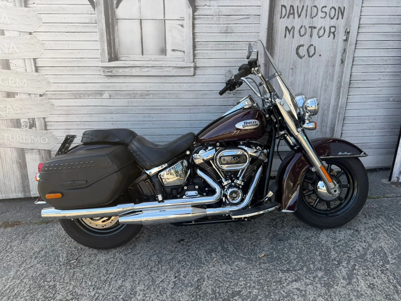 SOFTAIL HERITAGE CLASSIC 114 