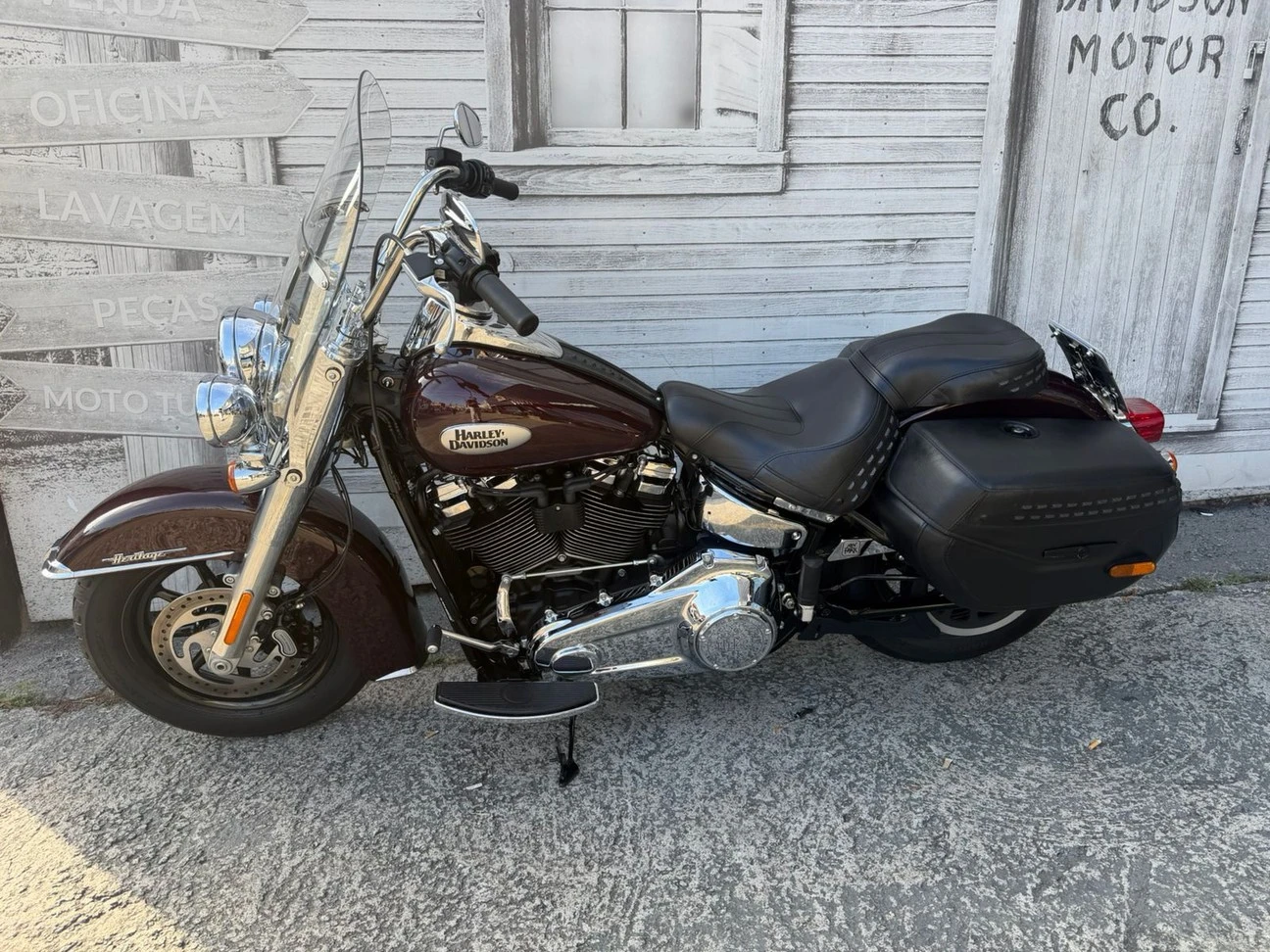 SOFTAIL HERITAGE CLASSIC 114 
