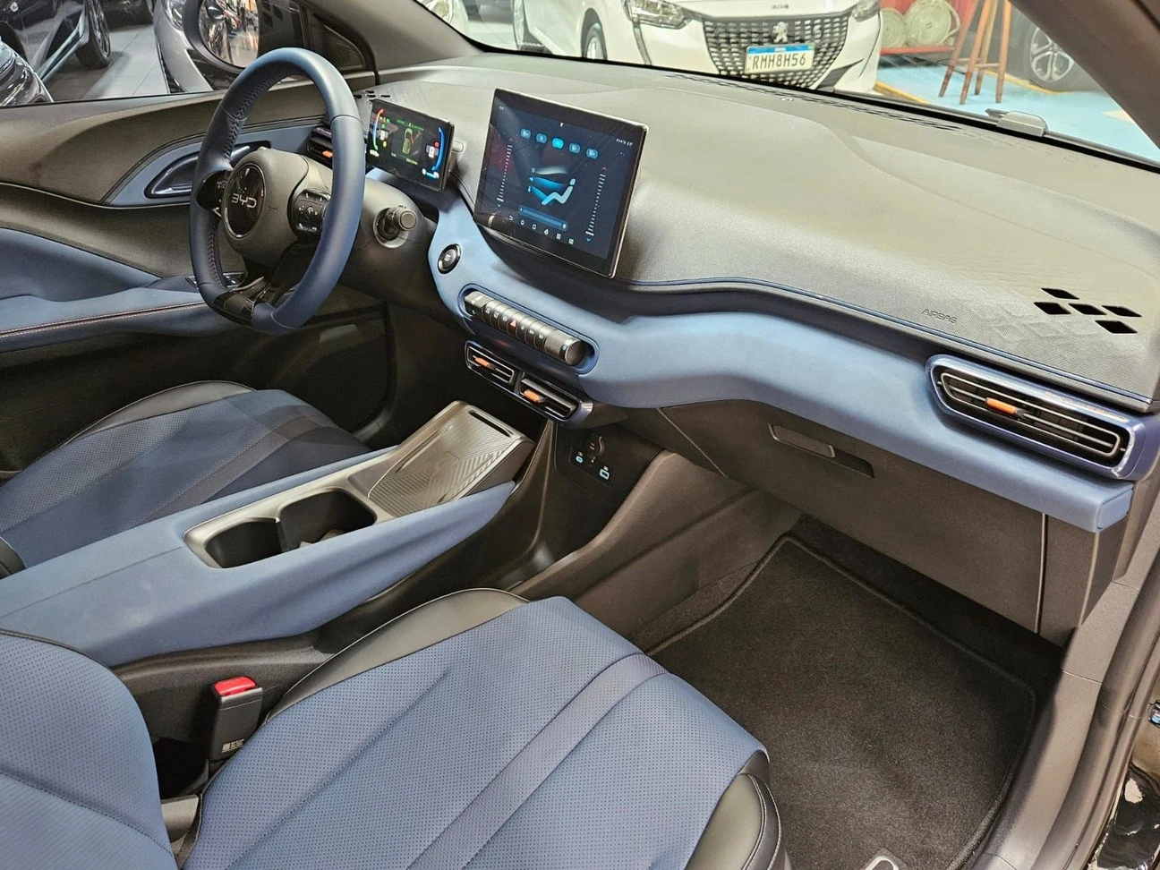 BYD DOLPHIN MINI
