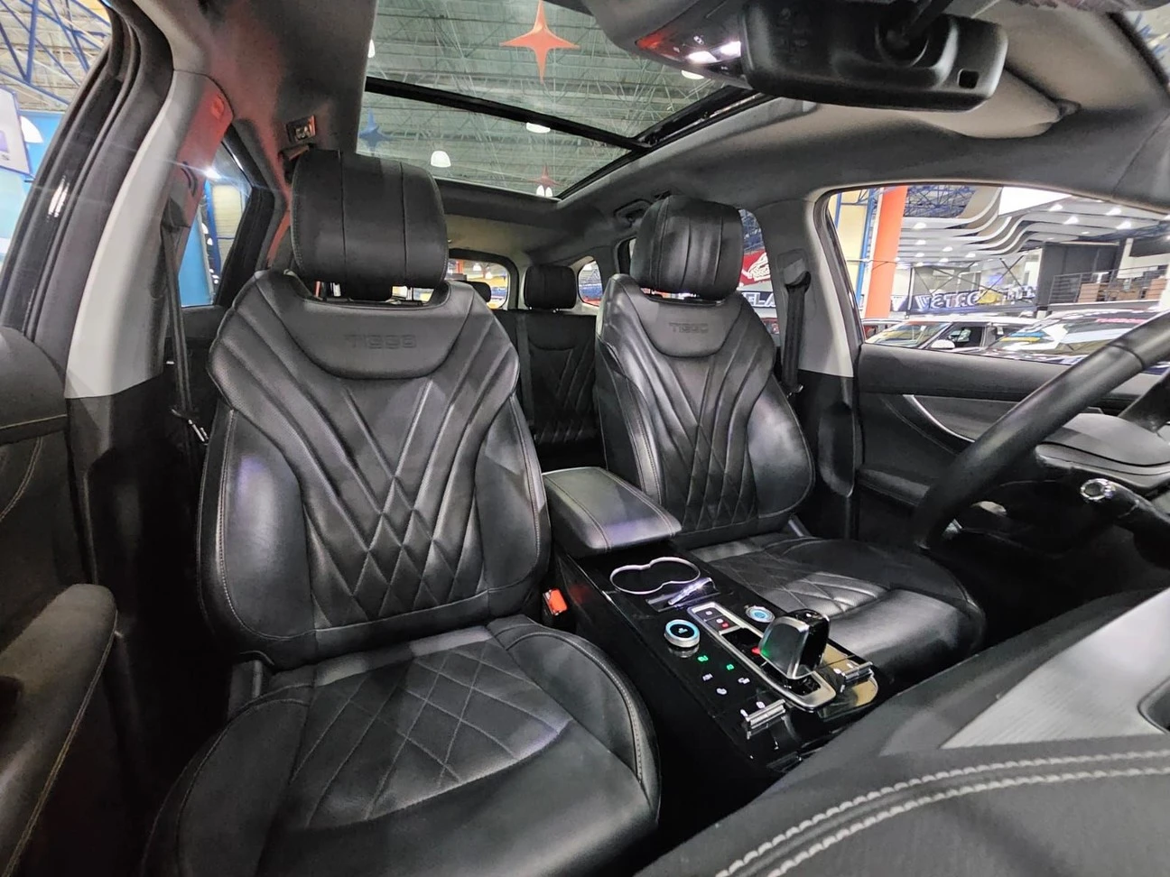 CHERY TIGGO 8