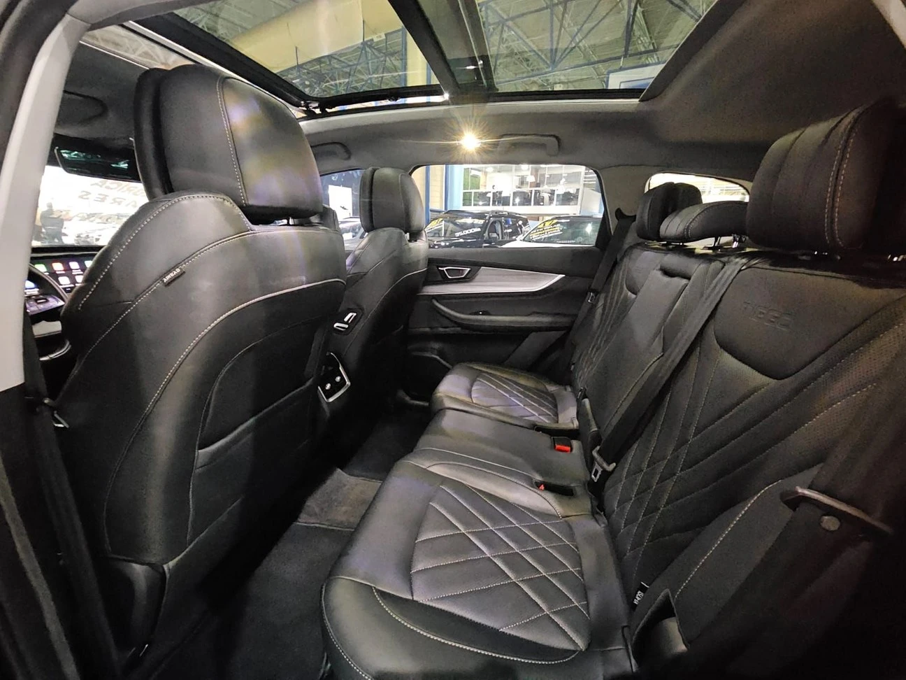 CHERY TIGGO 8