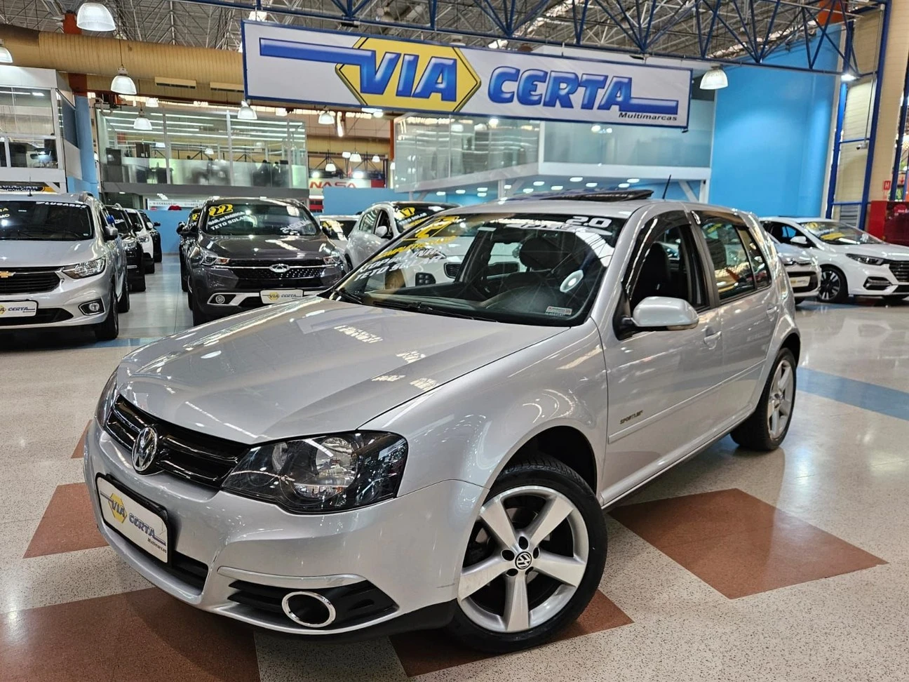 VOLKSWAGEN GOLF