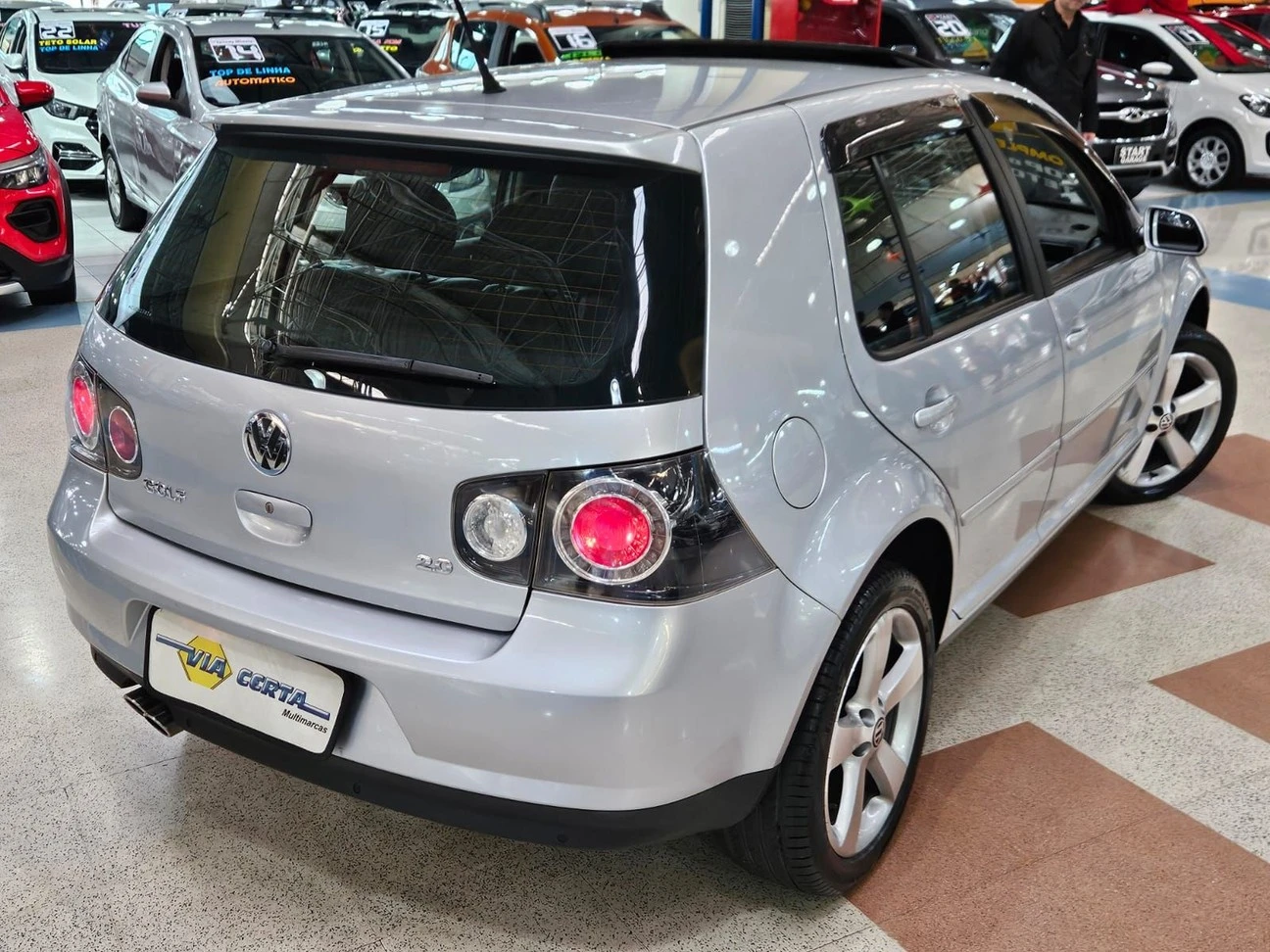VOLKSWAGEN GOLF