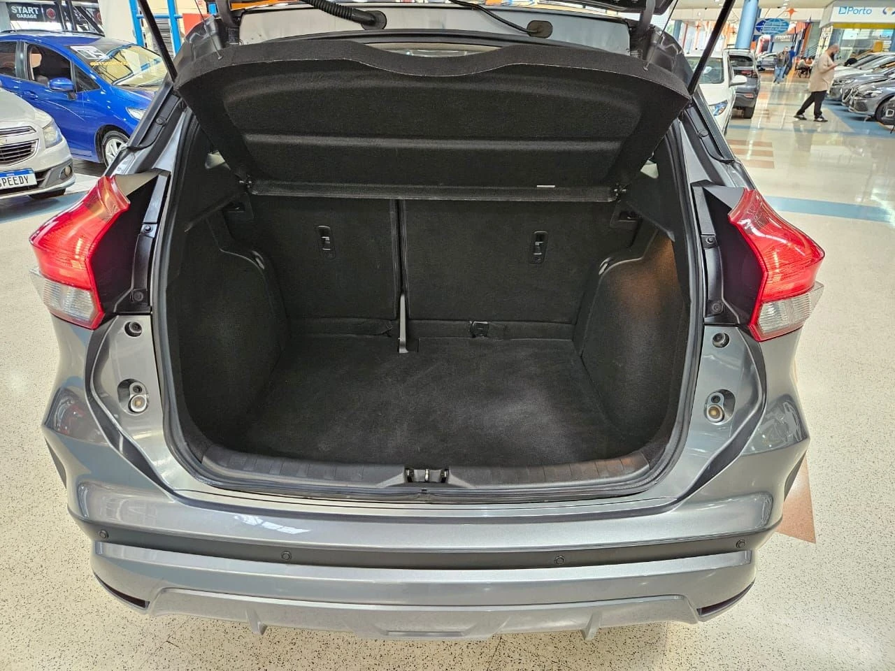 NISSAN KICKS