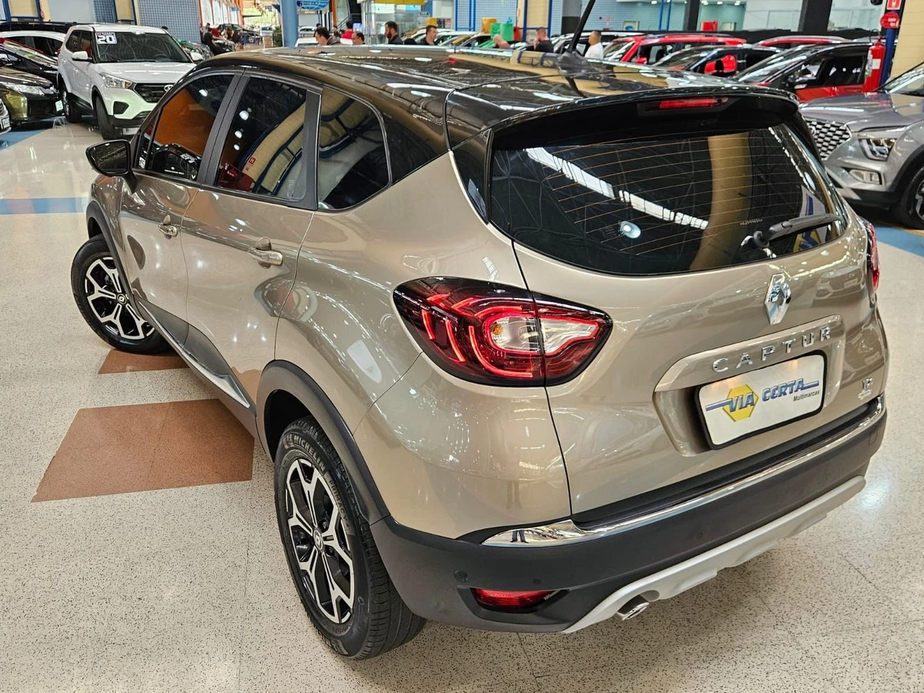 RENAULT CAPTUR