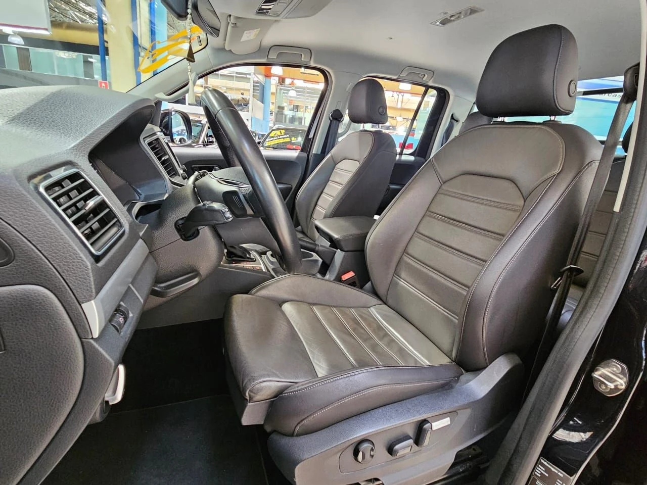 VOLKSWAGEN AMAROK