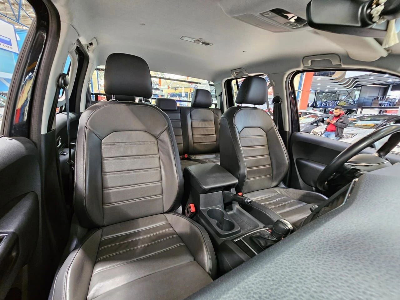 VOLKSWAGEN AMAROK