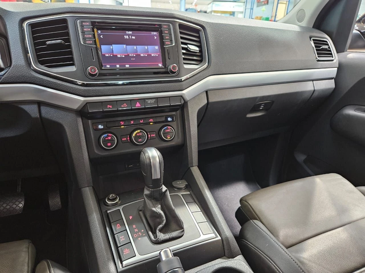 VOLKSWAGEN AMAROK