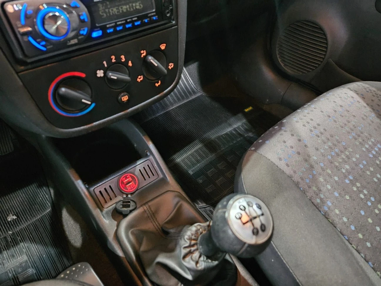 CHEVROLET CORSA