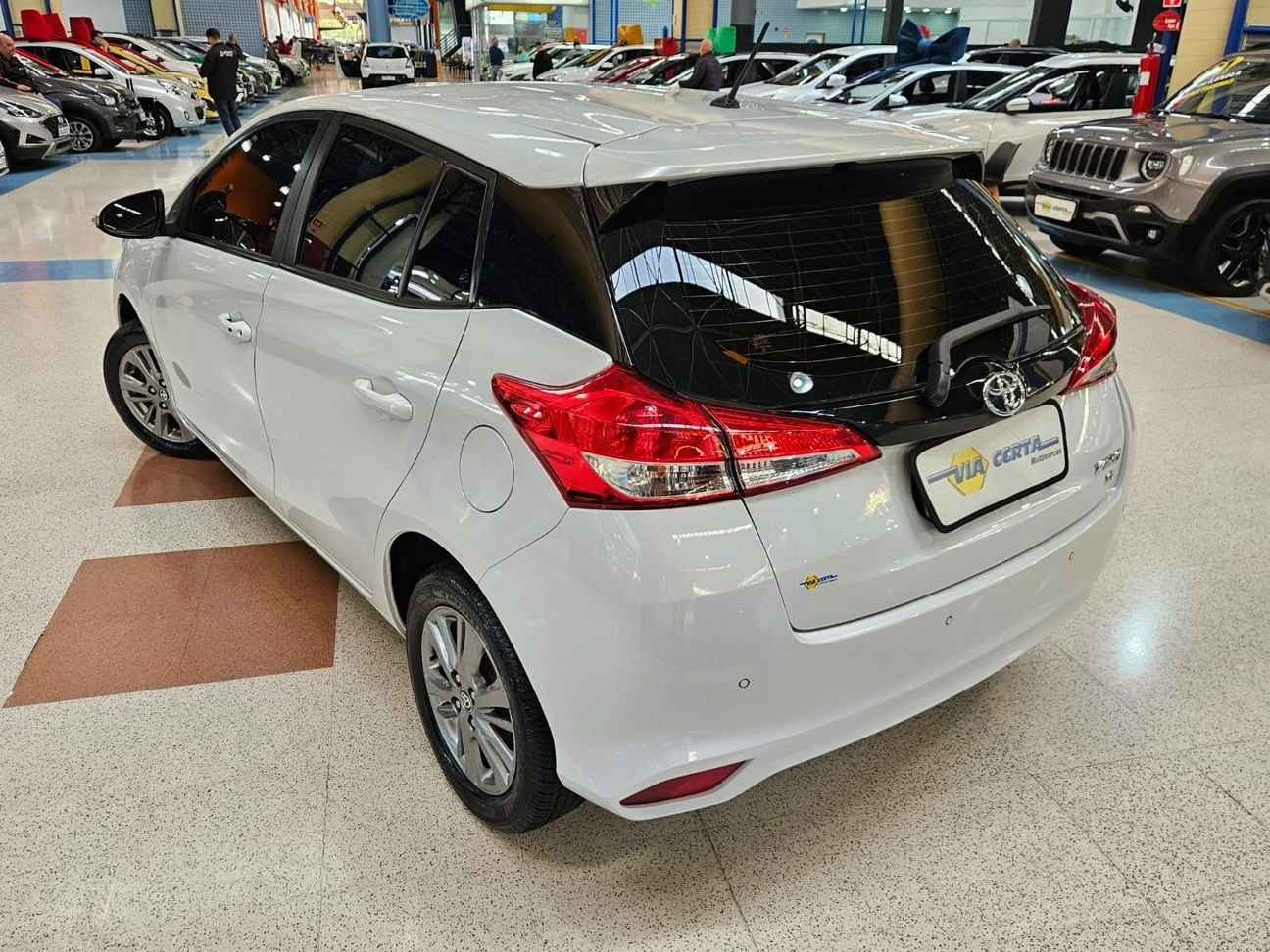 TOYOTA YARIS