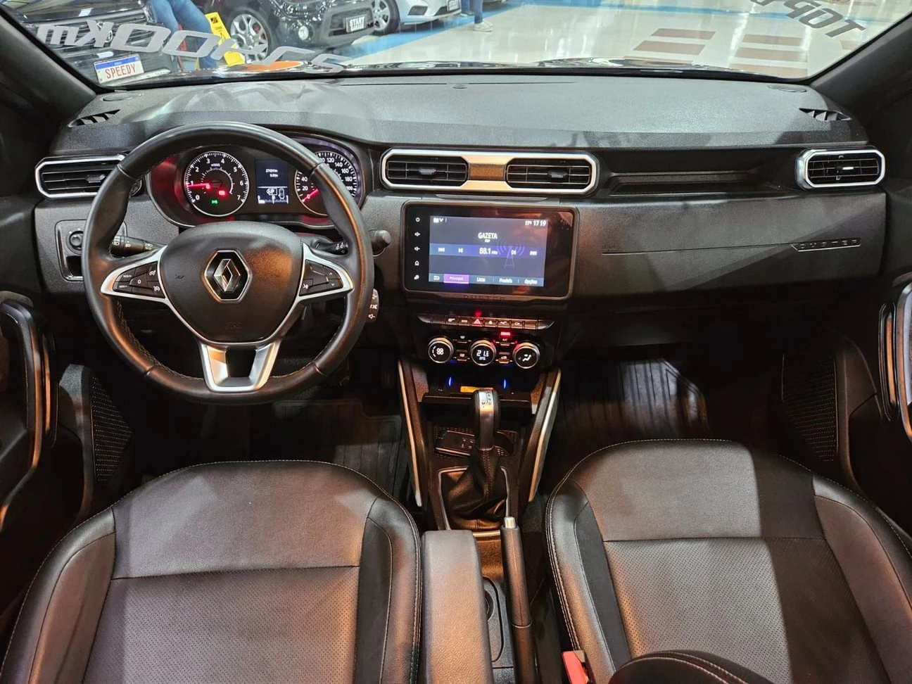 RENAULT DUSTER