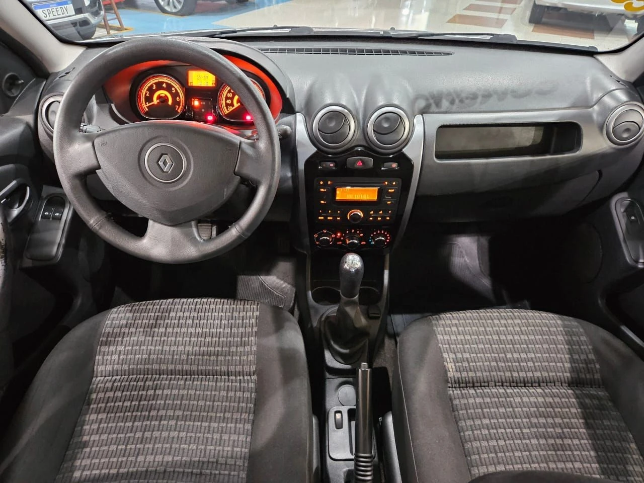RENAULT SANDERO