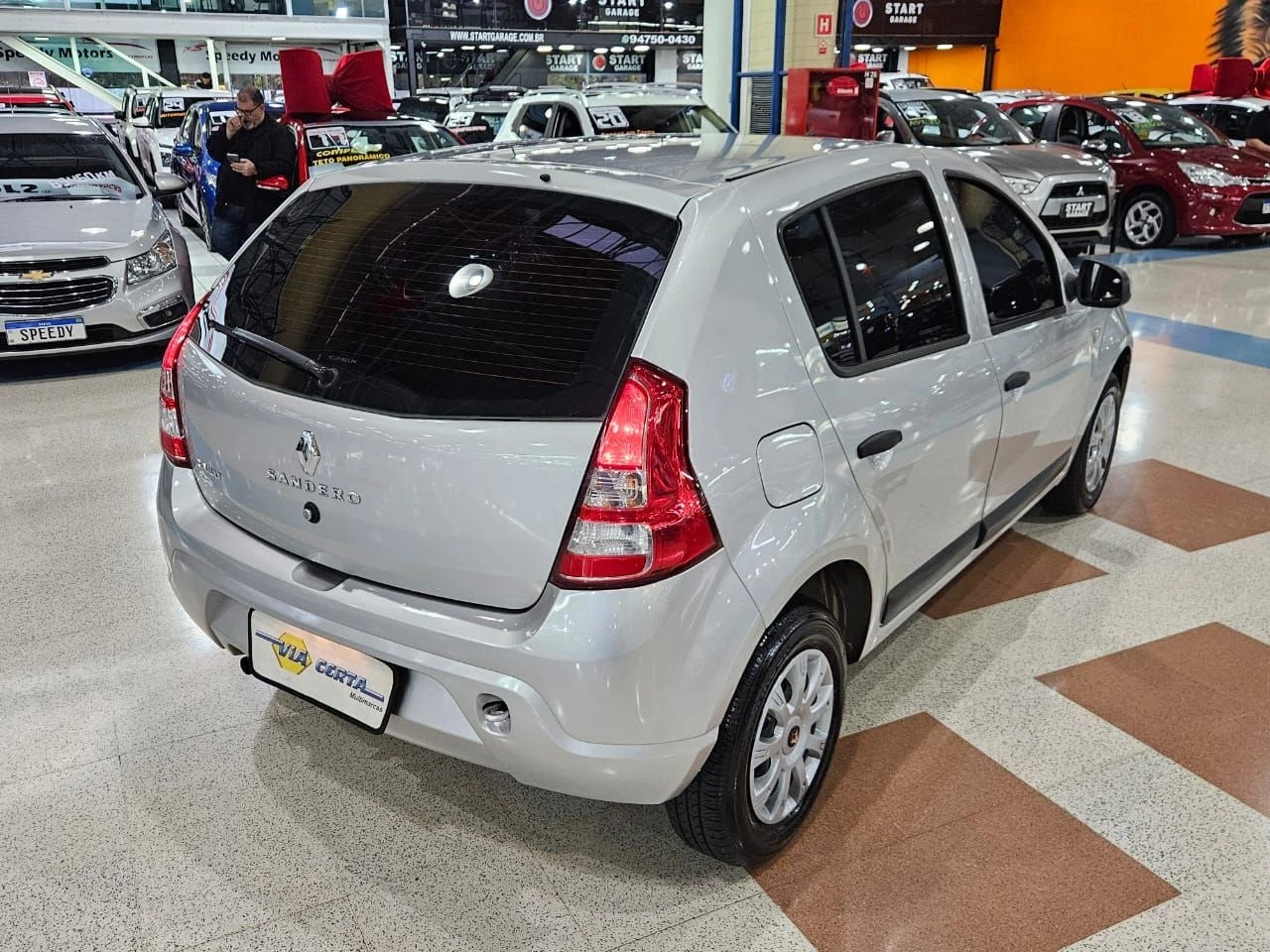 RENAULT SANDERO
