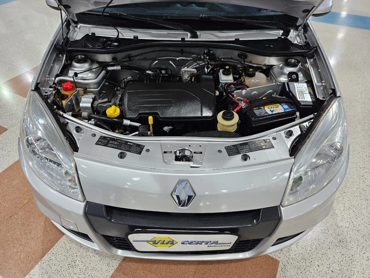 RENAULT SANDERO