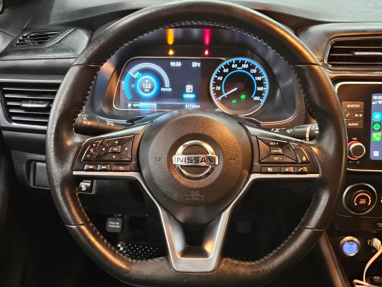 NISSAN LEAF