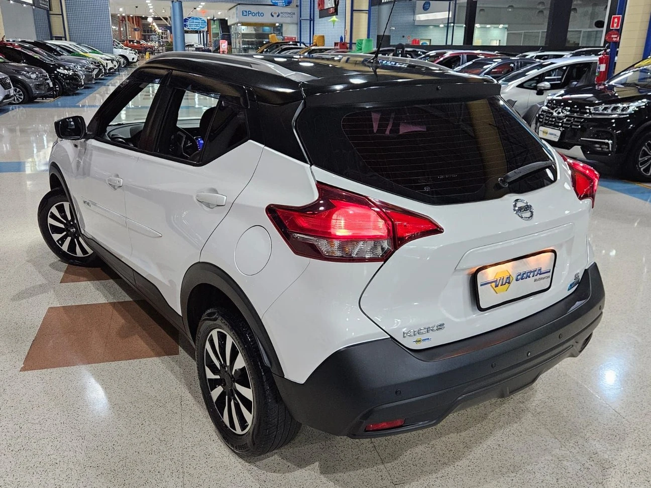 NISSAN KICKS