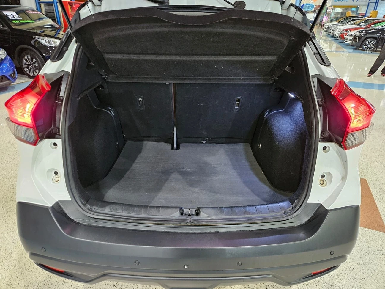 NISSAN KICKS