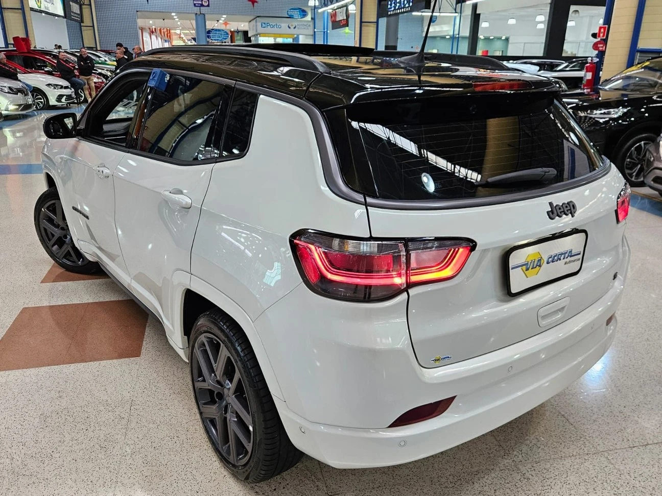 JEEP COMPASS