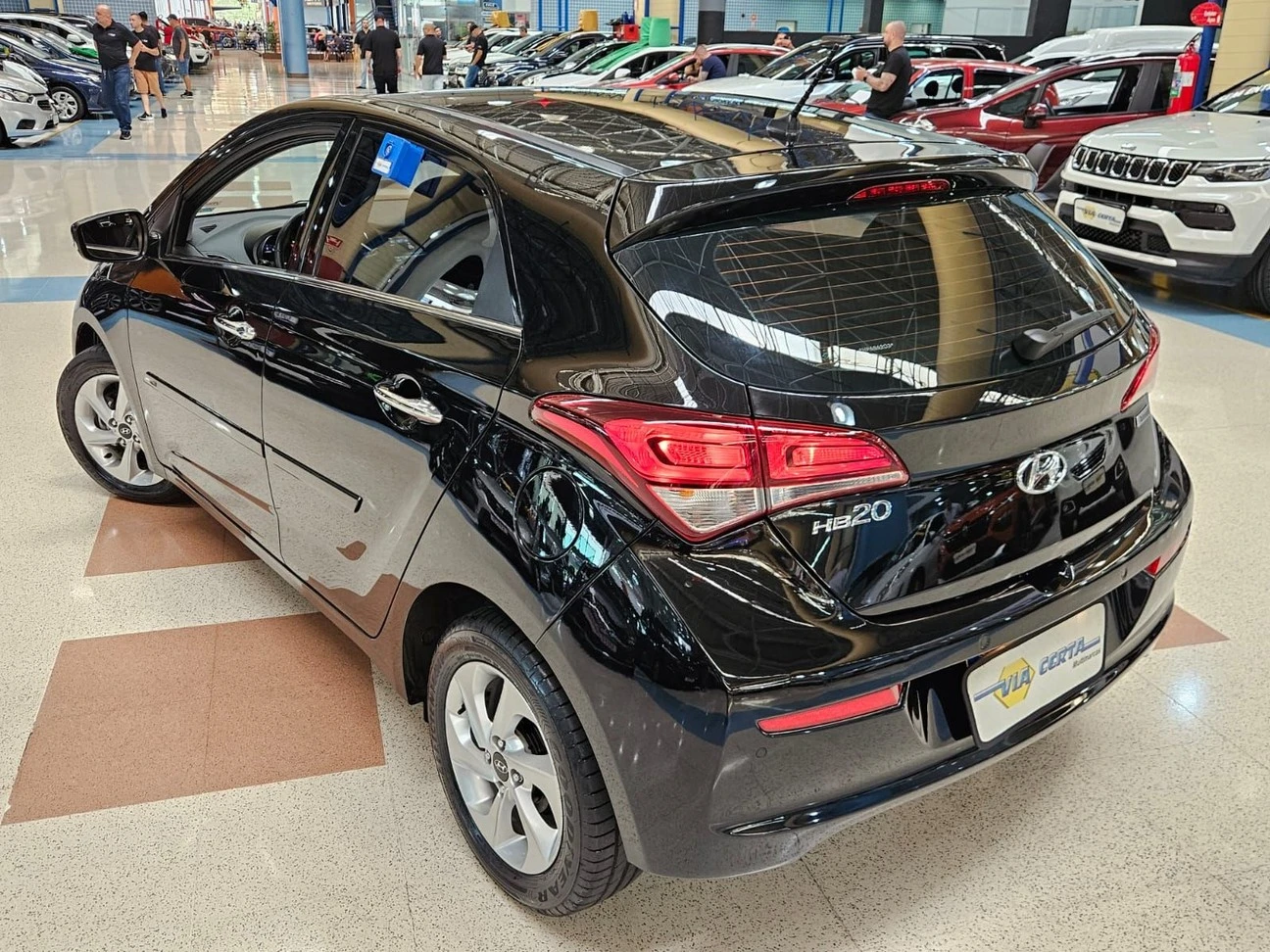 HYUNDAI HB20