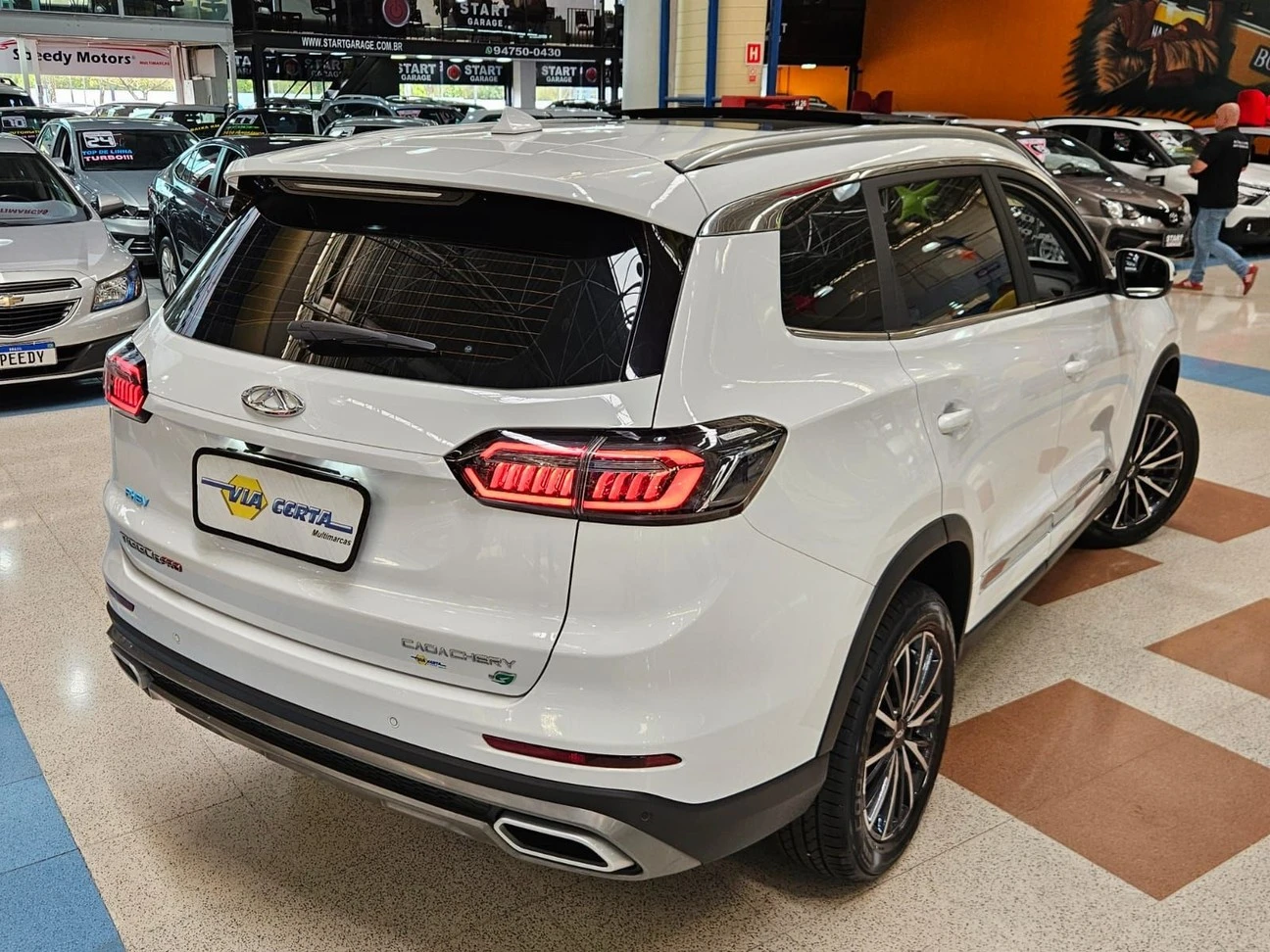 CHERY TIGGO 8