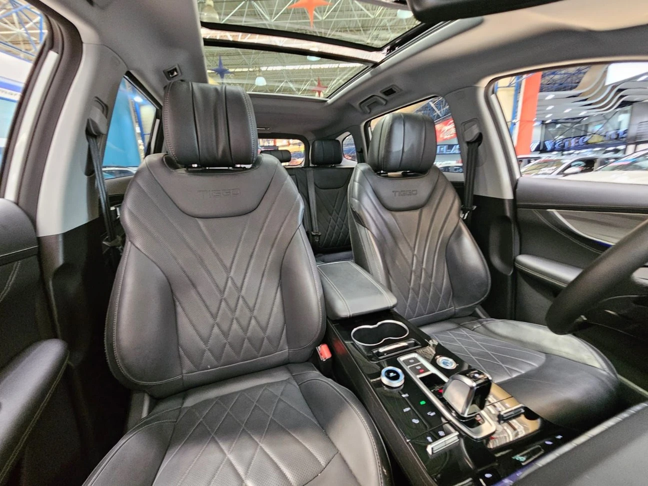 CHERY TIGGO 8