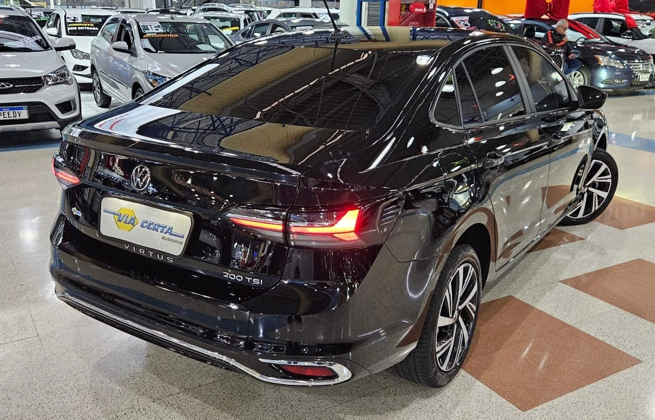 VOLKSWAGEN VIRTUS