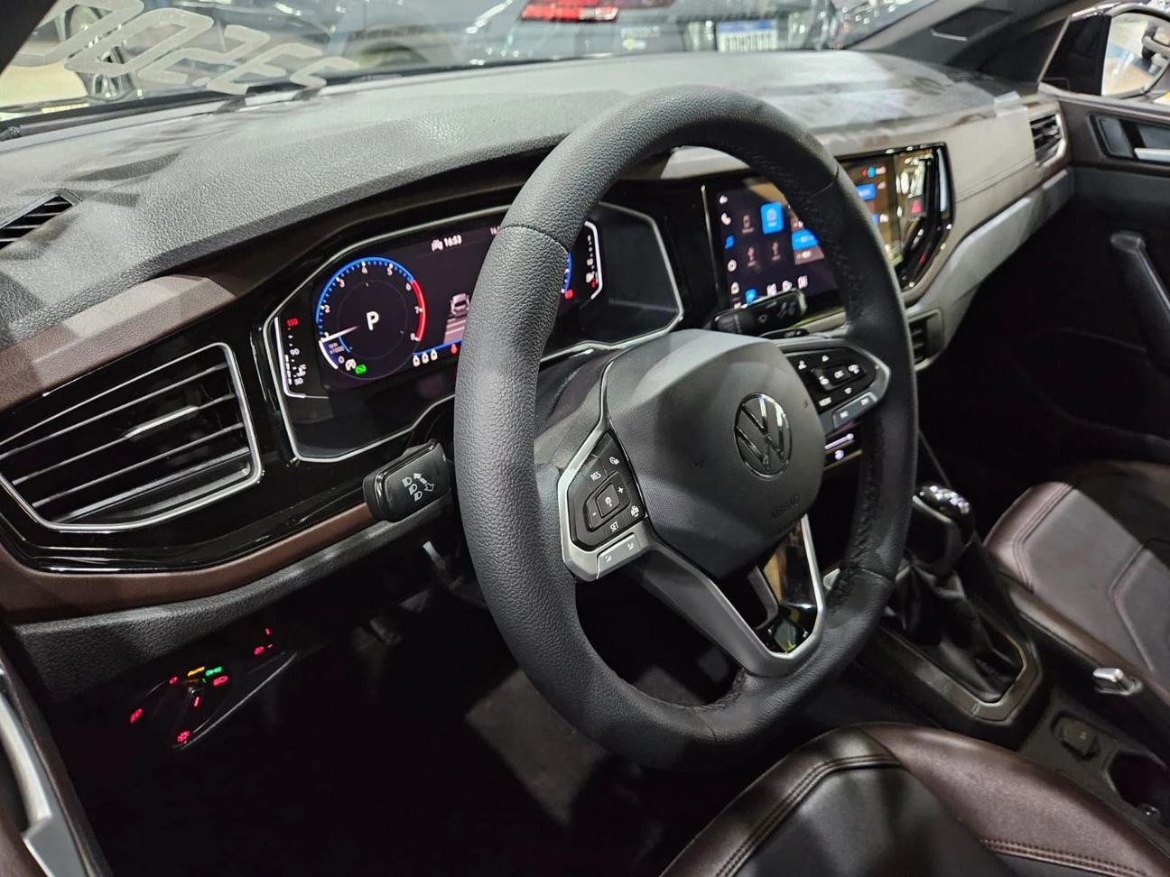 VOLKSWAGEN VIRTUS