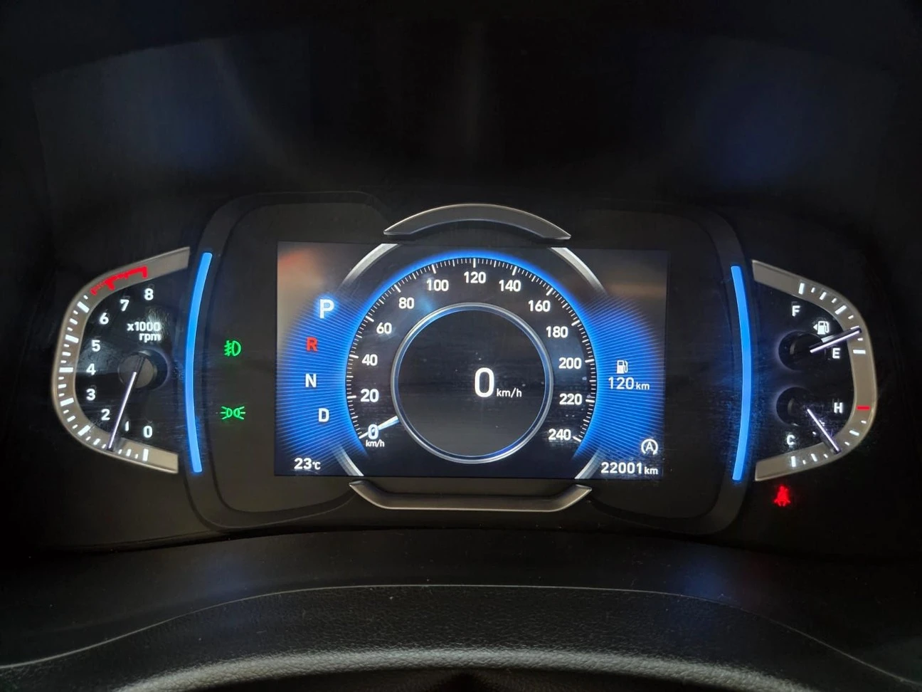 HYUNDAI CRETA