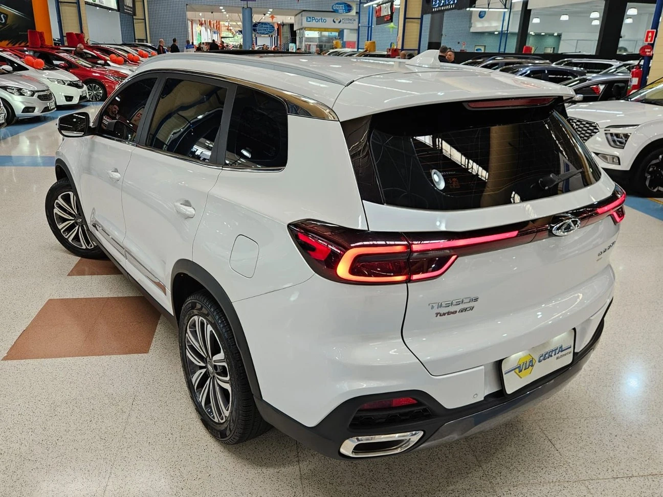 CHERY TIGGO 8