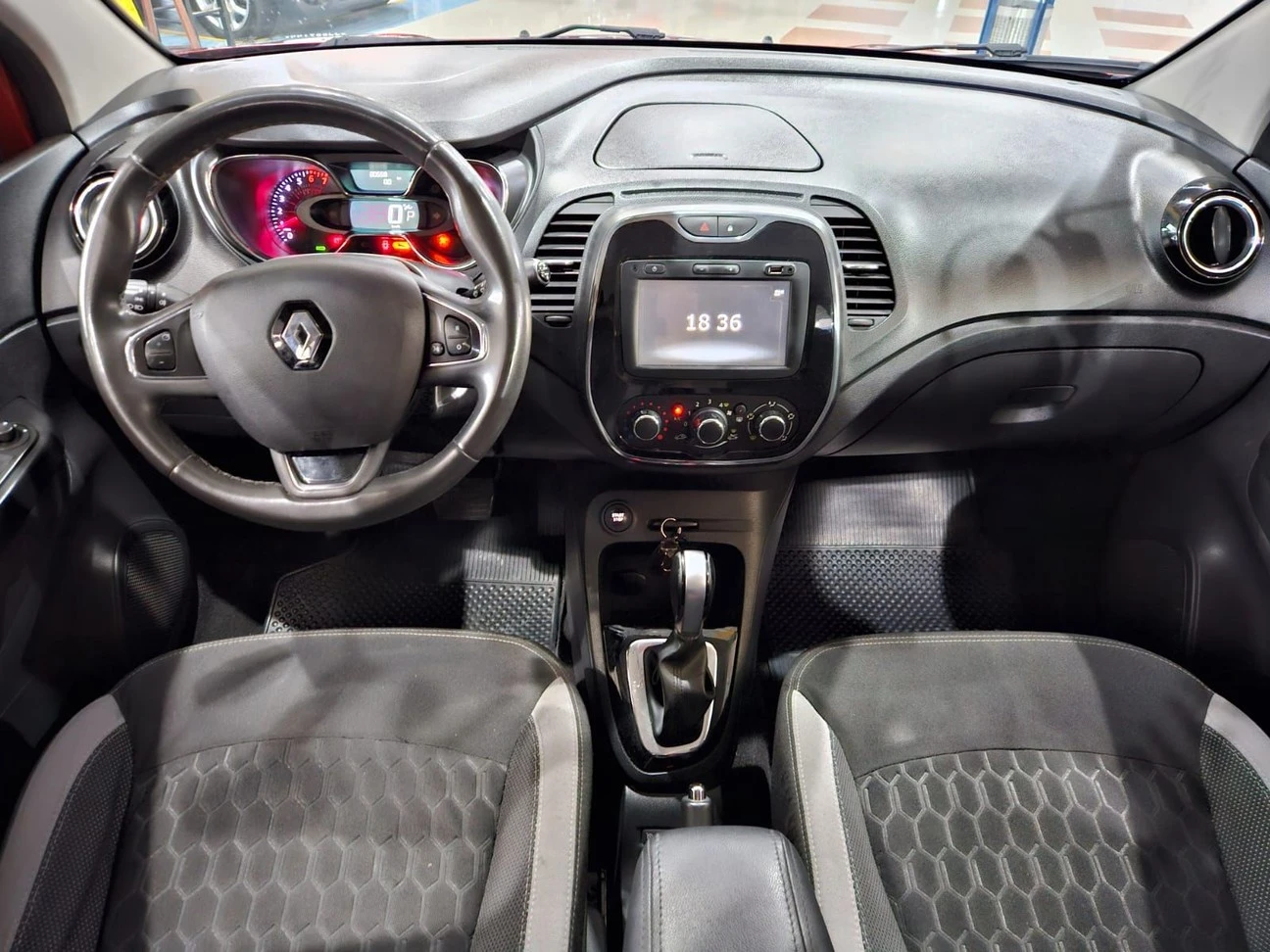 RENAULT CAPTUR